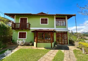 Foto 1 de Casa com 4 Quartos para alugar, 250m² em Golfe, Teresópolis