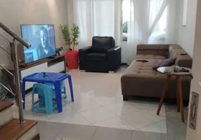 Foto 1 de Sobrado com 3 Quartos à venda, 170m² em Vila Yara, Osasco