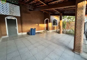 Foto 1 de Casa com 4 Quartos à venda, 167m² em Jardim California, Taubaté