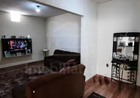 Foto 1 de Casa com 4 Quartos à venda, 260m² em Jardim Orlando Chesini Ometto, Jaú