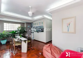 Foto 1 de Casa com 4 Quartos à venda, 245m² em Jardim Itú Sabará, Porto Alegre