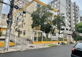Foto 1 de Apartamento com 2 Quartos à venda, 68m² em Passo da Areia, Porto Alegre