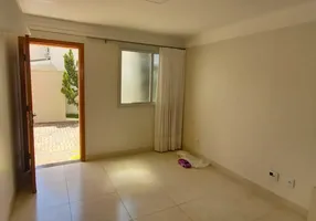 Foto 1 de Sobrado com 4 Quartos à venda, 260m² em Parque Anhangüera II, Goiânia