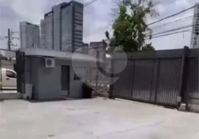 Foto 1 de Galpão/Depósito/Armazém com 4 Quartos para venda ou aluguel, 2300m² em Chácara Santo Antônio, São Paulo