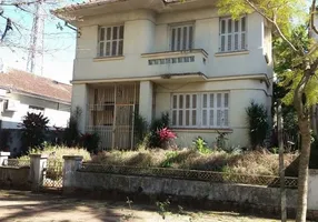 Foto 1 de Casa com 5 Quartos à venda, 237m² em Petrópolis, Porto Alegre