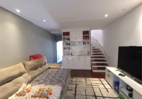 Foto 1 de Sobrado com 3 Quartos à venda, 158m² em Jardim Bélgica, São Paulo