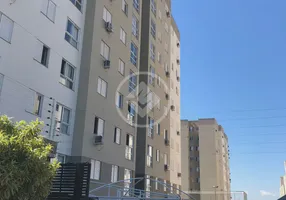 Foto 1 de Apartamento com 2 Quartos para alugar, 48m² em Jardim Alvorada, Maringá