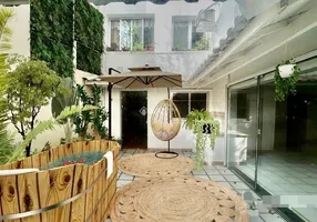 Foto 1 de Apartamento com 3 Quartos à venda, 118m² em Auxiliadora, Porto Alegre