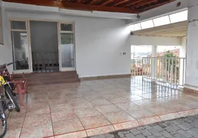 Foto 1 de Casa com 4 Quartos à venda, 532m² em General Osorio, Uberlândia