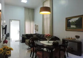 Foto 1 de Casa de Condomínio com 3 Quartos à venda, 216m² em Residencial Vale Verde, Senador Canedo