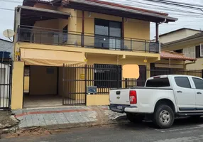 Foto 1 de Casa com 3 Quartos à venda, 120m² em Nacoes, Balneário Camboriú