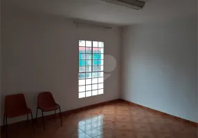 Foto 1 de Sobrado com 4 Quartos para venda ou aluguel, 200m² em Itaim Bibi, São Paulo