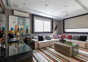 Foto 1 de Casa de Condomínio com 4 Quartos à venda, 620m² em Campo Belo, São Paulo