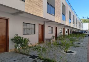 Foto 1 de Casa com 2 Quartos para alugar, 120m² em Vargem Grande, Rio de Janeiro