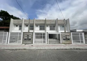 Foto 1 de Sobrado com 2 Quartos à venda, 93m² em Poco Grande, Gaspar
