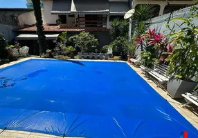 Foto 1 de Casa com 8 Quartos à venda, 490m² em Jardim Camburi, Vitória