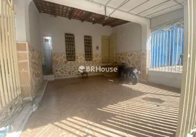 Foto 1 de Casa com 3 Quartos à venda, 189m² em Goiabeiras, Cuiabá