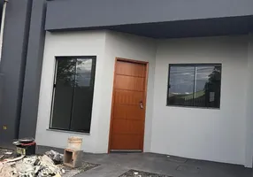 Foto 1 de Casa com 2 Quartos à venda, 68m² em Residencial Abussafe, Londrina