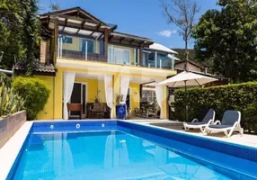 Foto 1 de Casa com 3 Quartos à venda, 350m² em Taquaras, Balneário Camboriú