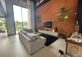 Foto 1 de Casa com 3 Quartos à venda, 469m² em Sambaqui, Florianópolis