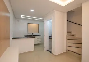 Foto 1 de Casa de Condomínio com 2 Quartos à venda, 44m² em Jardim Melvi, Praia Grande