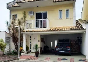 Foto 1 de Casa de Condomínio com 5 Quartos à venda, 260m² em Freguesia- Jacarepaguá, Rio de Janeiro