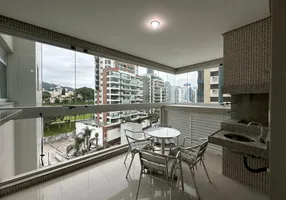 Foto 1 de Apartamento com 2 Quartos para alugar, 113m² em Centro, Florianópolis