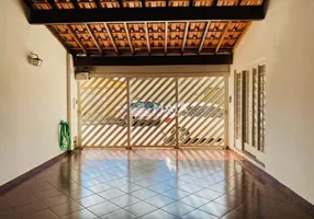 Foto 1 de Casa com 4 Quartos à venda, 188m² em Conjunto Costa Telles I, Uberaba