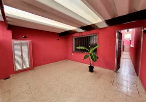 Foto 1 de Sobrado com 3 Quartos à venda, 140m² em Jardim Mangalot, São Paulo