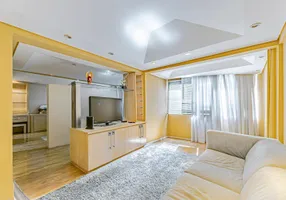 Foto 1 de Apartamento com 2 Quartos à venda, 70m² em Centro, Curitiba