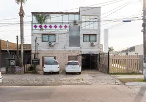 Foto 1 de Sobrado com 3 Quartos à venda, 299m² em Cavalhada, Porto Alegre