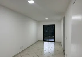 Foto 1 de Apartamento com 3 Quartos para alugar, 90m² em Vargem Grande, Rio de Janeiro