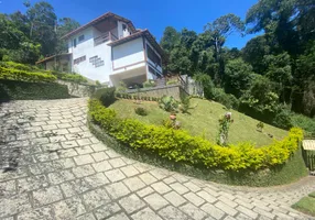 Foto 1 de Casa com 3 Quartos à venda, 230m² em Golfe, Teresópolis