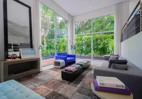 Foto 1 de Casa de Condomínio com 3 Quartos à venda, 360m² em Serra da Cantareira, São Paulo