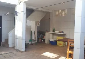 Foto 1 de Sobrado com 3 Quartos à venda, 339m² em Neópolis, Natal