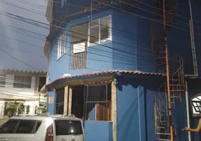 Foto 1 de Casa com 2 Quartos à venda, 100m² em Madureira, Rio de Janeiro