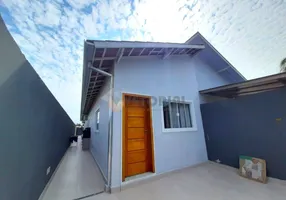 Foto 1 de Casa com 2 Quartos à venda, 76m² em GOLFINHO, Caraguatatuba