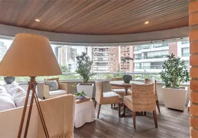 Foto 1 de Apartamento com 4 Quartos à venda, 243m² em Vila Uberabinha, São Paulo