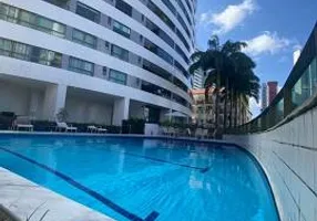 Foto 1 de Apartamento com 4 Quartos à venda, 191m² em Torre, Recife