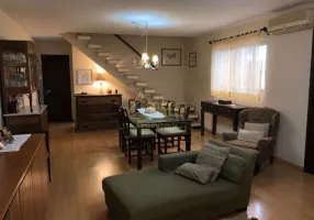 Foto 1 de Casa com 4 Quartos à venda, 151m² em Jardim Prudência, São Paulo