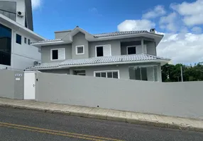 Foto 1 de Casa com 4 Quartos à venda, 300m² em Coqueiros, Florianópolis