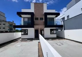 Foto 1 de Casa com 3 Quartos à venda, 125m² em Carianos, Florianópolis