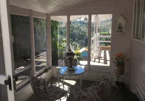 Foto 1 de Casa com 3 Quartos à venda, 198m² em Jardim Guararema, Campos do Jordão