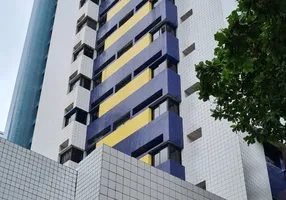 Foto 1 de Apartamento com 4 Quartos à venda, 120m² em Boa Viagem, Recife
