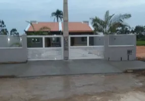 Foto 1 de Casa com 2 Quartos à venda, 40m² em Barra de Itapocú, Araquari