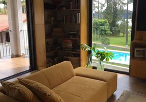 Foto 1 de Casa de Condomínio com 3 Quartos à venda, 200m² em Jardim das Palmeiras, São Paulo