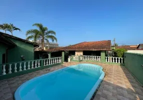 Foto 1 de Casa com 5 Quartos à venda, 165m² em Jardim das Palmeiras, Itanhaém