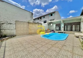 Foto 1 de Casa com 7 Quartos à venda, 500m² em Garcia, Blumenau
