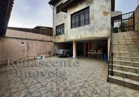 Foto 1 de Sobrado com 4 Quartos para alugar, 350m² em Vila Marari, São Paulo