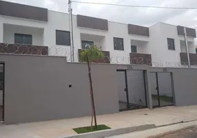 Foto 1 de Casa com 3 Quartos à venda, 150m² em Santa Mônica, Belo Horizonte
